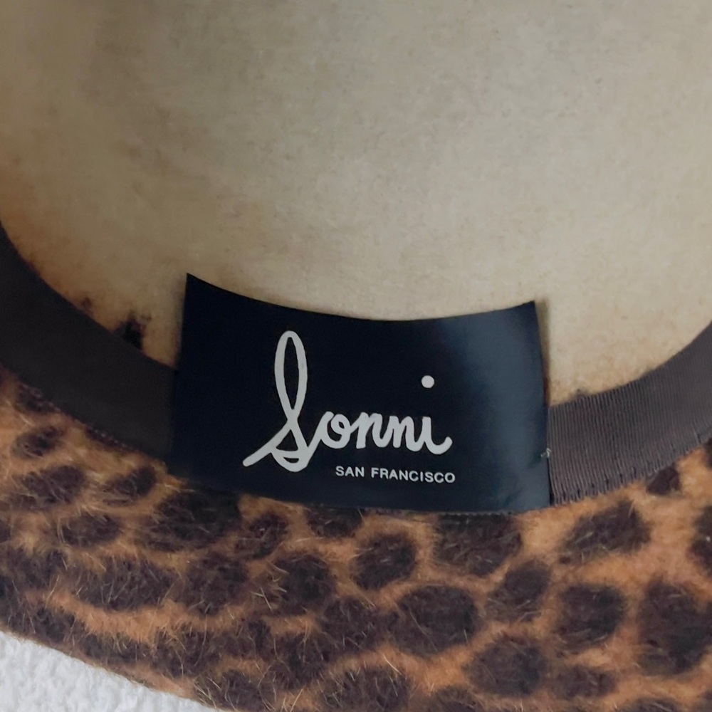 Chic Leopard Pattern Women's Hat - image 3